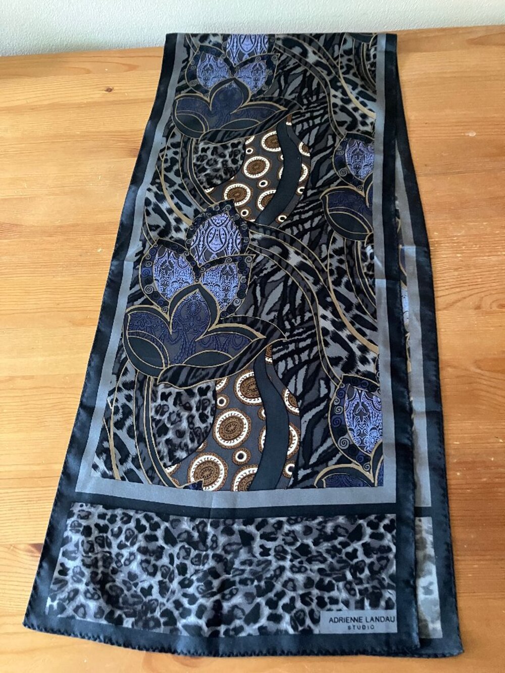 ADRIENNE LANDAU Studio Ladies' Silk Scarf Black/Gray floral print Size 11x53"